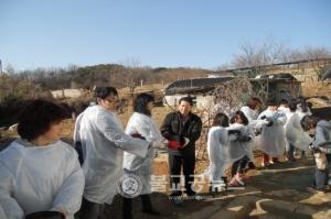홍산중앙교회, 사랑의 연탄 기탁