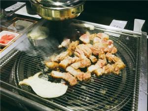 동탄 맛집 ‘고기 맛에 집중하다’, 워터 에이징 삼겹살 등 차별화된 메뉴로 승부