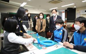대전가오중, 학생들이 스스로 기획・운영한 교과체험전 운영