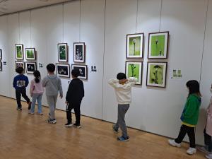 충북자연과학교육원, 전자현미경 사진전 “비밀의 화원” 열려