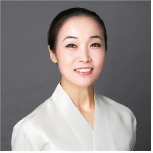 [새얼굴] 부산국제무용제조직위원회 신은주 운영위원장