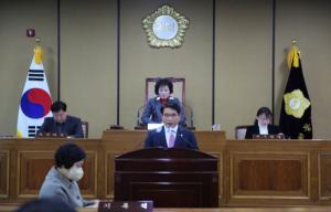 김진태 하동군의원, 청년인프라 구축사업 통합 추진 제안