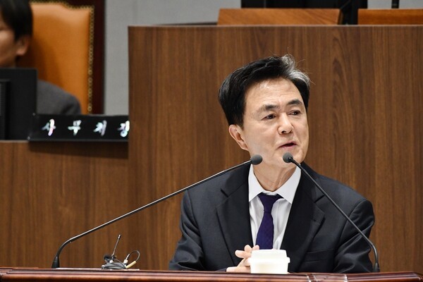 김태흠 충남도지사가 천안아산 복합 돔구장 건립을 충남 미래 성장전략의 핵심 축으로 못 박으며 추진 의지를 다시 한번 밝혔다. /충남도