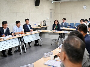 충북농업기술원, 사료곤충 민·관 산업협의체 출범 - 뉴스 썸네일 이미지